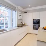 The Presidential Suite, With Free Parking!