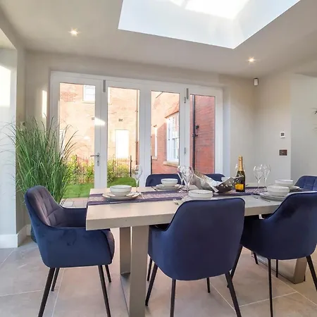 The Presidential Suite, With Free Parking! Daire