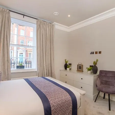 Apartment The Presidential Suite, With Free Parking! York