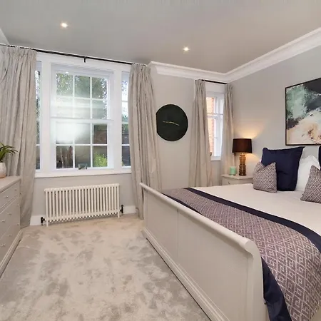 Апартаменты The Presidential Suite, With Free Parking! *