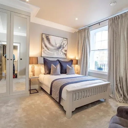 The Presidential Suite, With Free Parking! *